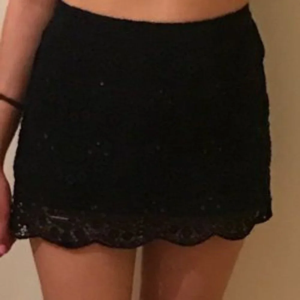 Navy blue mini skirt - Picture 2 of 5